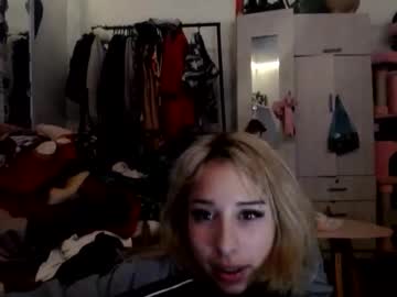 Foxbunny_Xd Chaturbate stream image from May 20, 2026