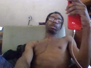 Hoodlatelatenightshow Chaturbate stream image from May 20, 2026