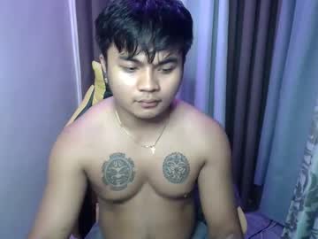 Hunkyzeus Chaturbate stream image from May 20, 2026
