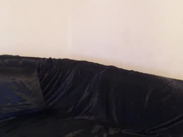 Mikyzazo Chaturbate stream image from May 20, 2026