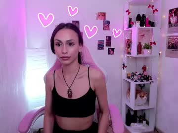 Petite_Moly Chaturbate stream image from May 20, 2026