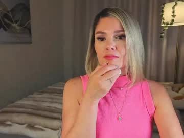 Betty_Brock Chaturbate stream image from May 20, 2026