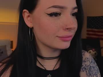 Lisaaaliss Chaturbate stream image from May 20, 2026