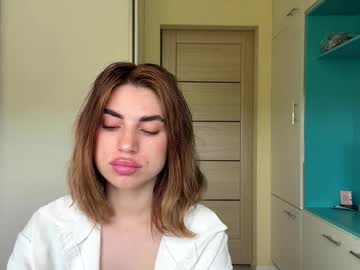 Roxannaportuondo Chaturbate stream image from May 20, 2026