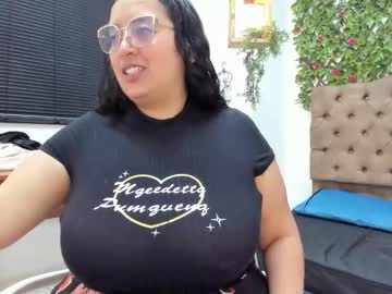 Candy_Curvyy Chaturbate stream image from May 20, 2026