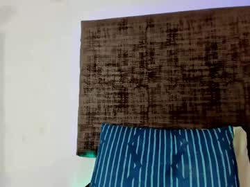 Cristina_Coral Chaturbate stream image from May 20, 2026