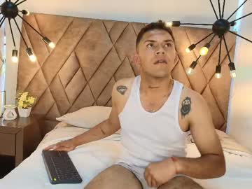 Dominniick Chaturbate stream image from May 20, 2026