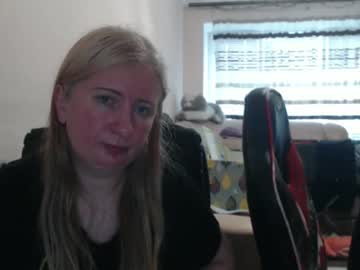 Jenisandpeter Chaturbate stream image from May 20, 2026