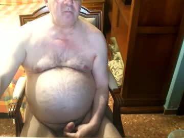 Oscarw Chaturbate stream image from May 20, 2026
