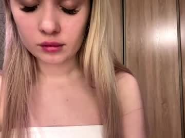 Assuntaneiner Chaturbate stream image from May 20, 2026