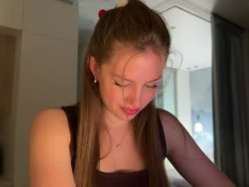 Kiramystery Chaturbate stream image from May 20, 2026