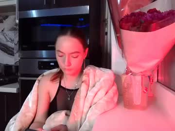 Brookezantow Chaturbate stream image from May 20, 2026