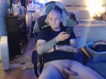 Tattedhubs0 Chaturbate stream image from May 20, 2026