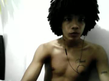 Junior_Thegoldenboy Chaturbate stream image from May 20, 2026