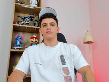 Mikecooper_ Chaturbate stream image from May 21, 2026