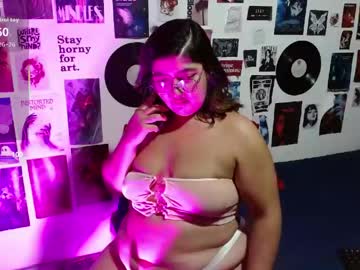 Roxy_F_W Chaturbate stream image from May 21, 2026