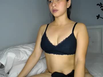 Sara_Tris Chaturbate stream image from May 21, 2026