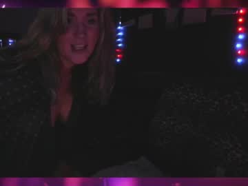 Sn0wflakexd Chaturbate stream image from May 21, 2026
