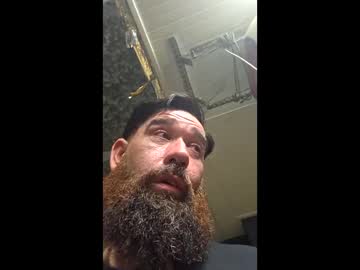 Beardedbabe Chaturbate stream image from May 21, 2026