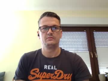 Piercingsxxx Chaturbate stream image from May 21, 2026