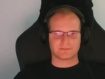 Croissant911 Chaturbate stream image from May 21, 2026