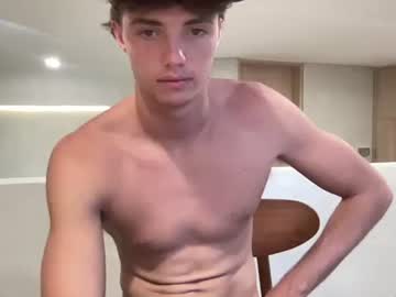 Alexgivenchi Chaturbate stream image from May 21, 2026
