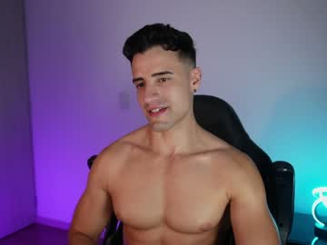 Krops_ Chaturbate stream image from May 21, 2026