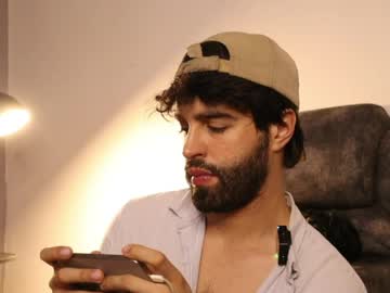 Juanmilano Chaturbate stream image from May 21, 2026