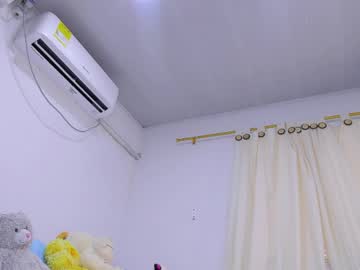 Vennuss01 Chaturbate stream image from May 21, 2026