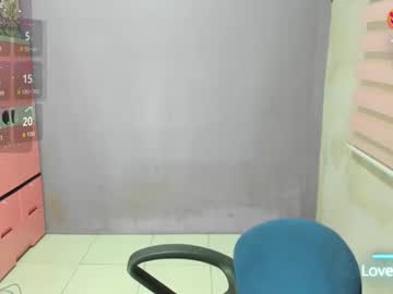 Wildmaxine Chaturbate stream image from May 21, 2026