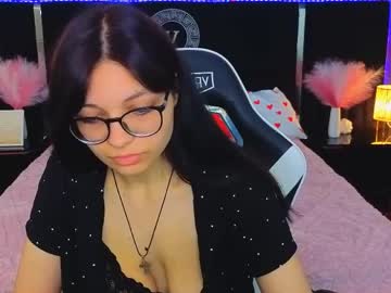 Christymax Chaturbate stream image from May 21, 2026