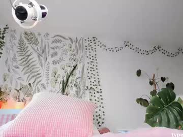 Sierra_Diamond Chaturbate stream image from May 21, 2026
