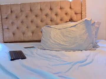 Valkirymonts Chaturbate stream image from May 21, 2026