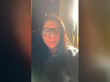 Azulita996 Chaturbate stream image from May 21, 2026