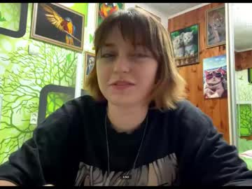 Denysecough Chaturbate stream image from May 21, 2026
