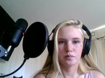 Sirentalks Chaturbate stream image from May 21, 2026