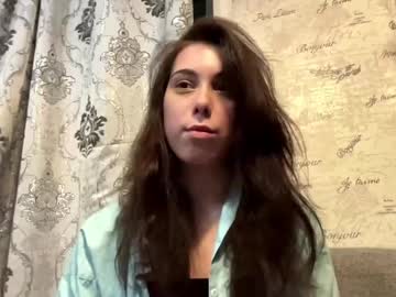 Gertudewinborn Chaturbate stream image from May 21, 2026