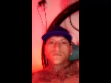 Juanthansantos Chaturbate stream image from May 21, 2026