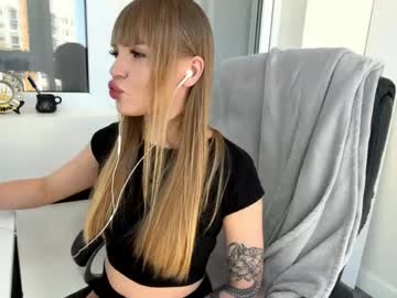 Lisandrasignorino Chaturbate stream image from May 21, 2026