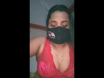 Shila32 Chaturbate stream image from May 22, 2026