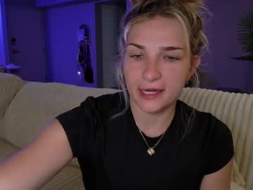 Charbearxoxo Chaturbate stream image from May 22, 2026