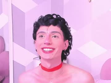 Kyliemonnet Chaturbate stream image from May 22, 2026