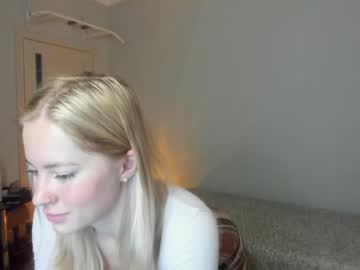 E___Lisa Chaturbate stream image from May 22, 2026