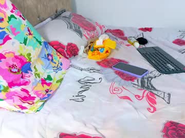 Greys02 Chaturbate stream image from May 22, 2026