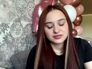 Raisaklee Chaturbate stream image from May 22, 2026