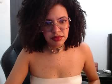 Niky_Golden Chaturbate stream image from May 22, 2026
