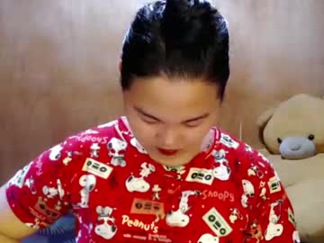 Urasian_Hotchix69 Chaturbate stream image from May 22, 2026