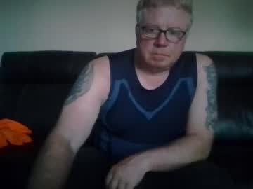 Gimmmieoooo Chaturbate stream image from May 22, 2026