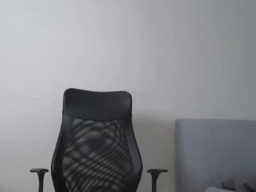 Miolia Chaturbate stream image from May 22, 2026