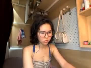Kerstinscotto Chaturbate stream image from May 22, 2026